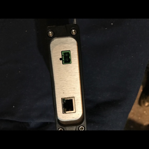 Veracity VCS-CSQ Camswitch quad 4-port PoE Switch - Picture 4 of 9